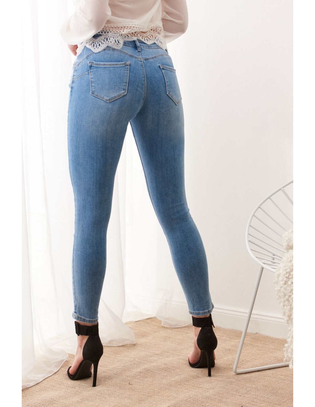 Pantaloni de dama din denim cu fante la genunchi 7015 - Magazin online - Boutique